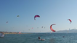 Kitesurfing in Paros